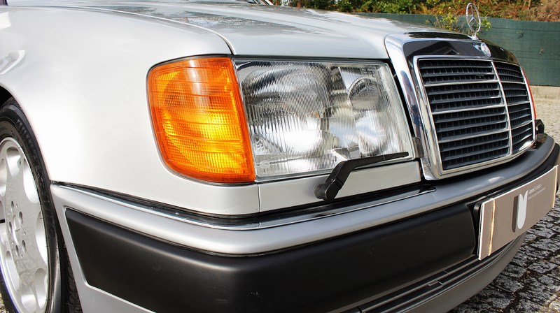 1992 Mercedes Benz W124 500E